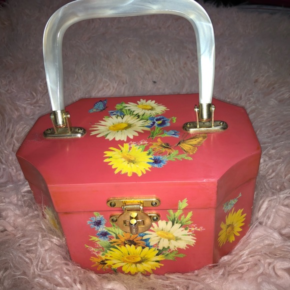 Handbags - Vintage 60’s Decoupage Box Purse
